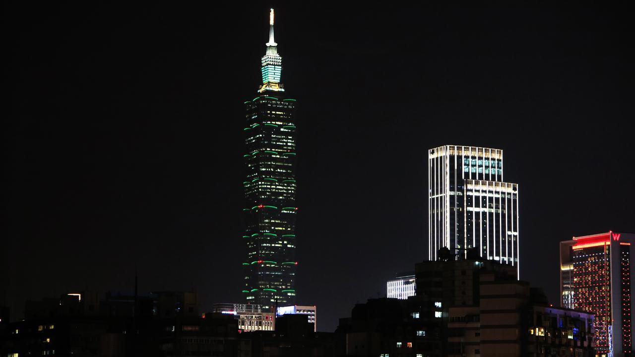 Nice Hotel Taipei Bagian luar foto