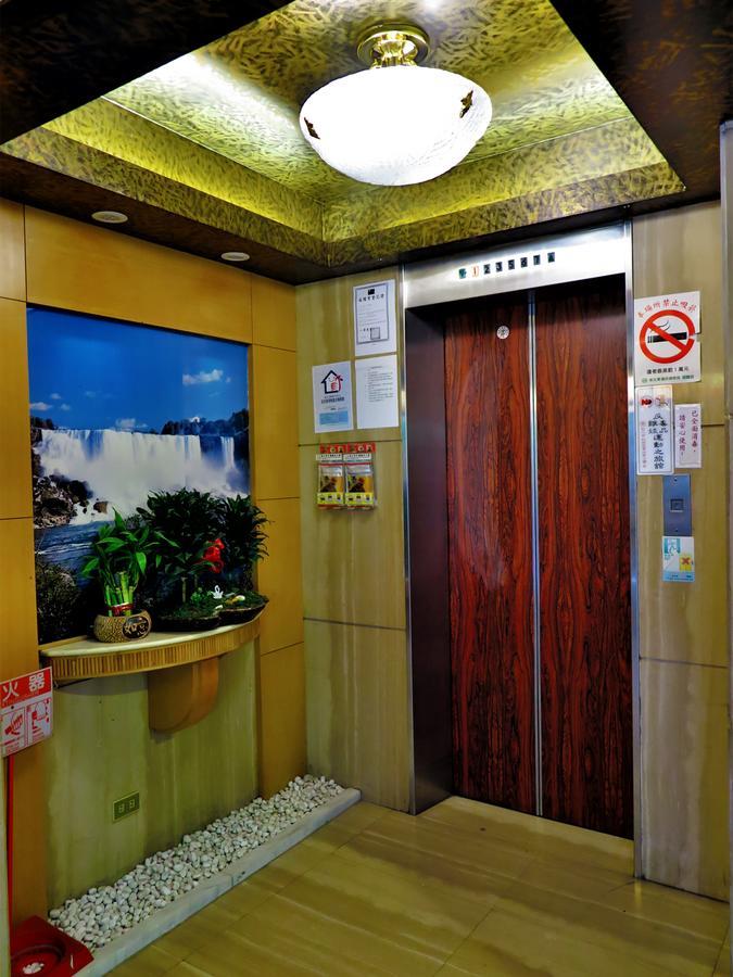 Nice Hotel Taipei Bagian luar foto