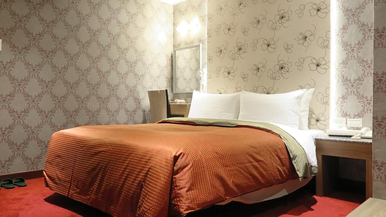 Nice Hotel Taipei Bagian luar foto